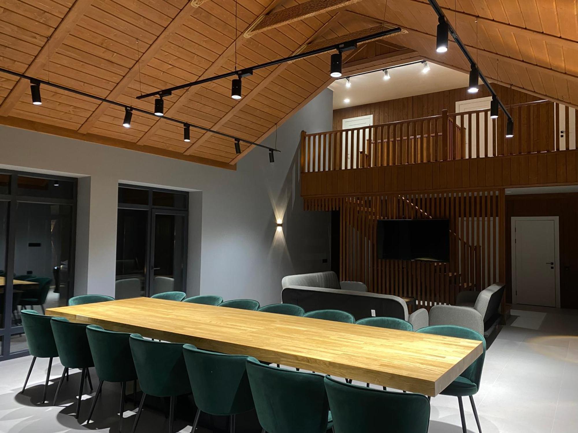 Маєток На Озерах Villa Ispas Exterior photo